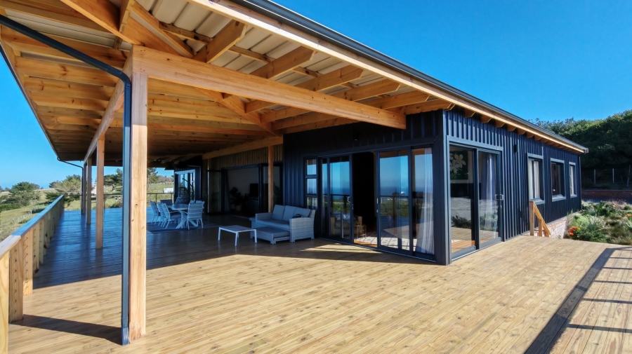 4 Bedroom Property for Sale in Hansmoeskraal A H Western Cape